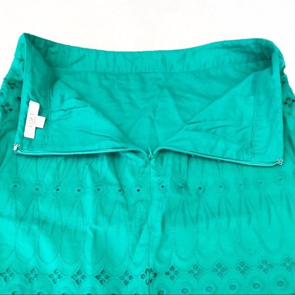 🌴 LOFT Green Eyelet Embroidered Pencil Skirt - Picture 4 of 7